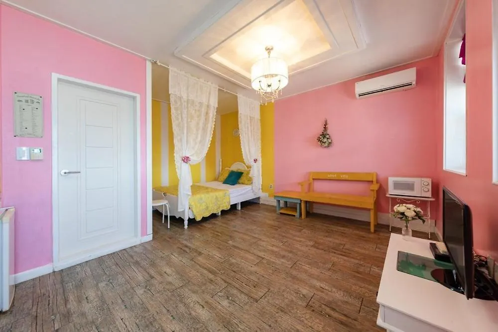 *** Wisma tamu Gwanghwa Concert Pension Incheon Korsel
