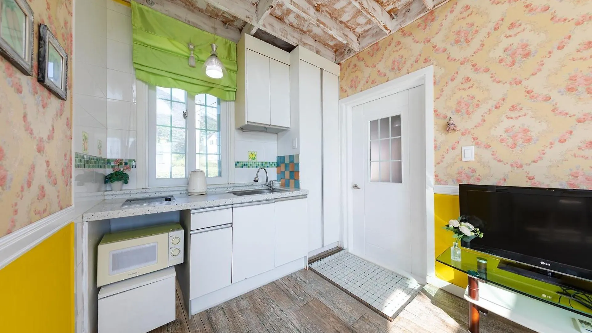 Gwanghwa Concert Pension Incheon 3*,  South Korea