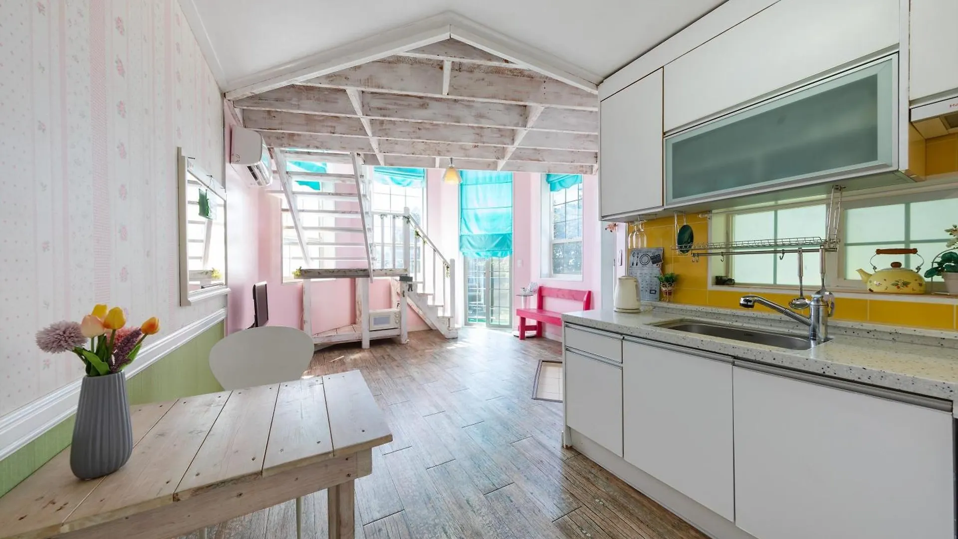 Gwanghwa Concert Pension Incheon